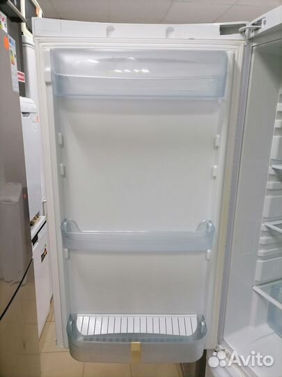 Холодильник Hotpoint Ariston rmba1185.LV.022