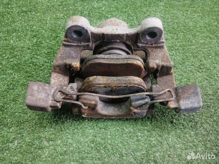 Суппорт задний левый Mercedes Glk