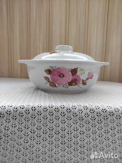 Фарфоровая супница СССР