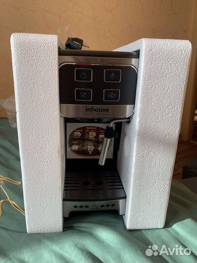 Кофеварка рожковая новая