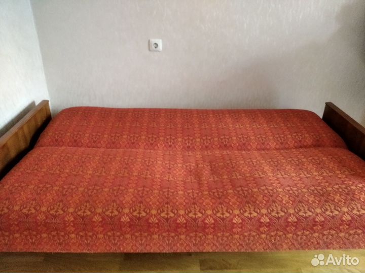 Диван книжка бу
