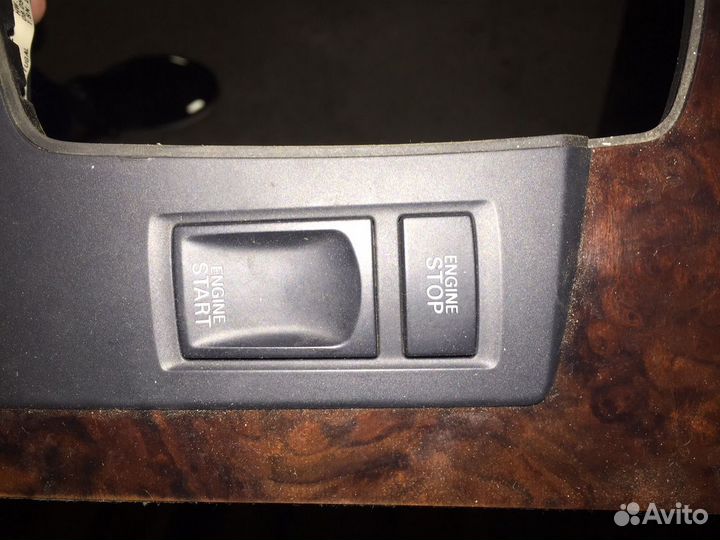 Кнопка запуска двигателя Audi A8 D3