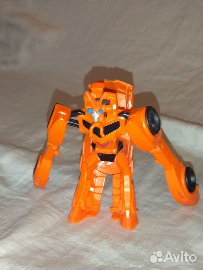 Робот трансформер hasbro