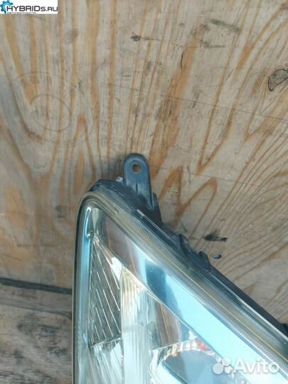 Фара правая Toyota Prius 2 NHW20 2011 81145-47150