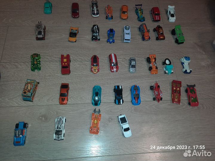 Коллекция машинок hot wheels 32 шт