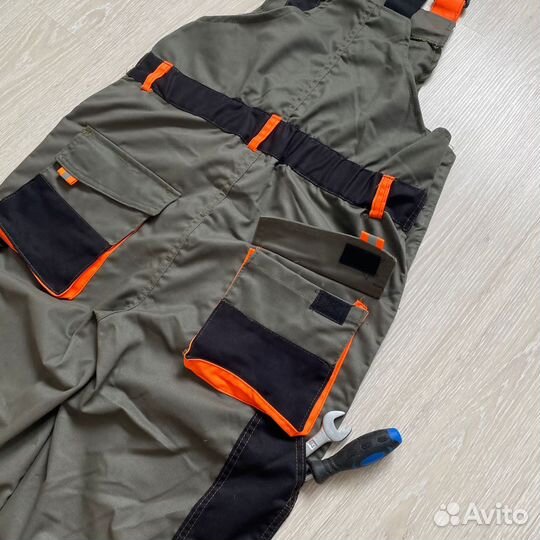 Спецодежда премиум Мanhattan. Полукомбинезон олива