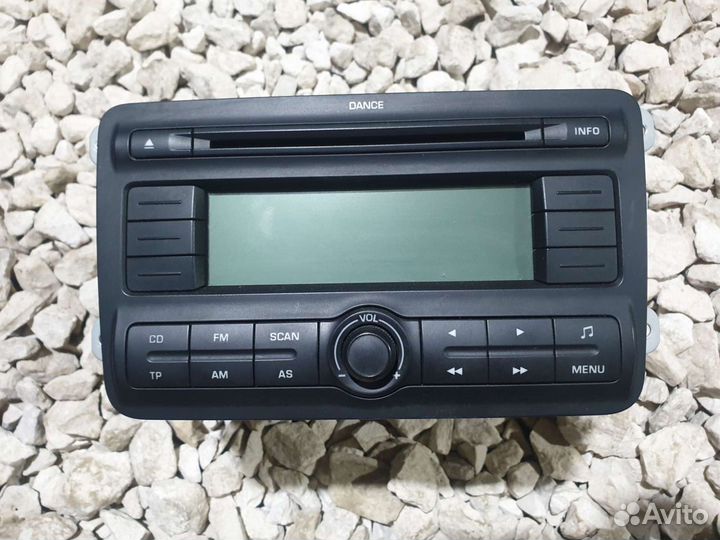 Магнитола Шкода Фабия 2