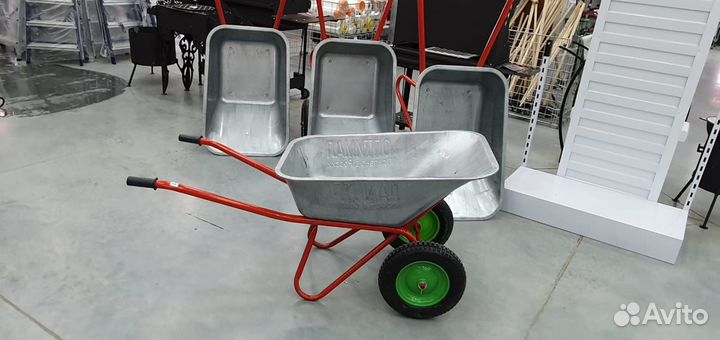 Тачка строительная