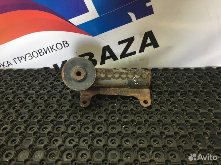 Кронштейн опоры кпп