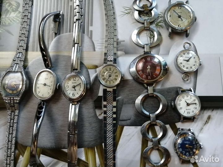 Часы механические женские Слава Чайка Заря