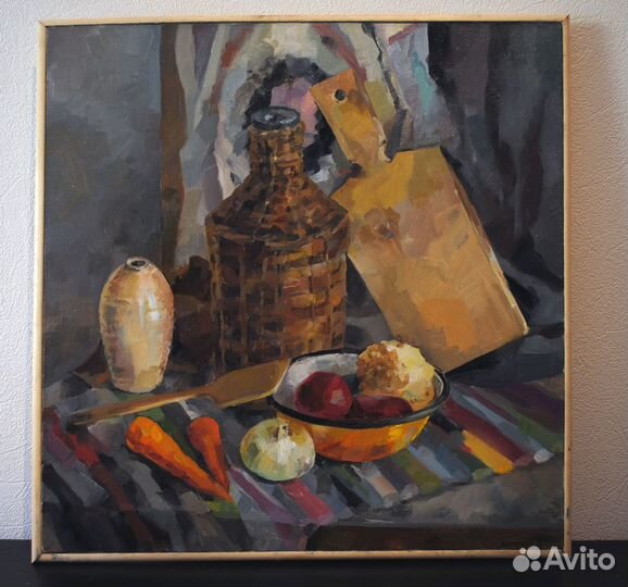 Натюрморт с плетёной бутылкой