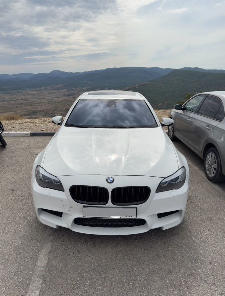 BMW M5: фото из отзыва