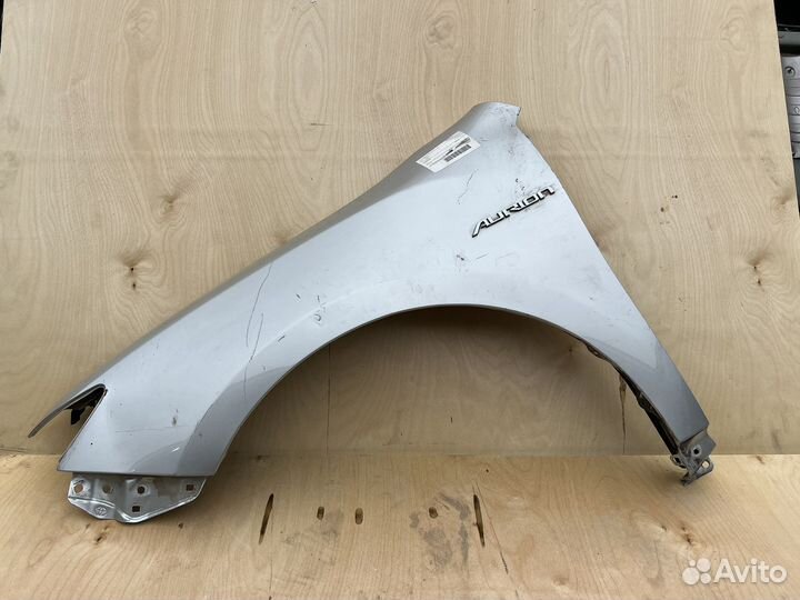 Переднее левое крыло Toyota camry v 50