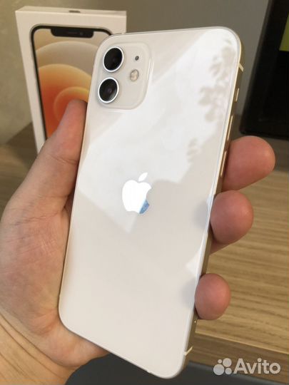 iPhone 12, 64 ГБ