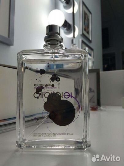 Escentric molecules 01