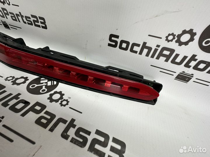 Стоп сигнал крышки багажника Mercedes w207