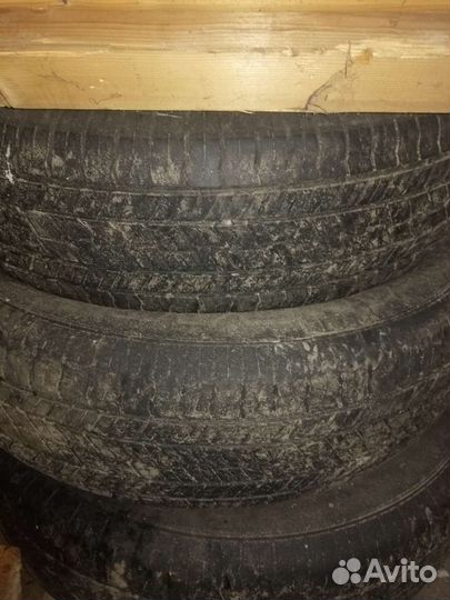 Yokohama 104ZR 215/70 R16