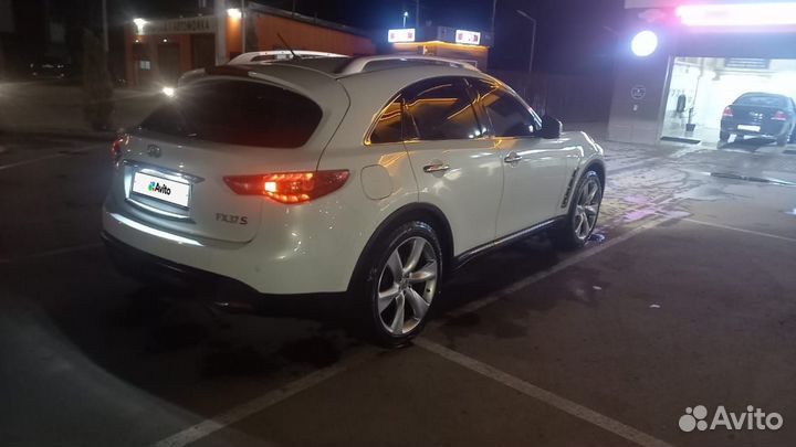 Infiniti FX37 3.7 AT, 2013, 214 000 км