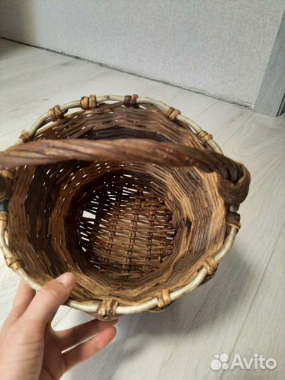 Корзина плетеная