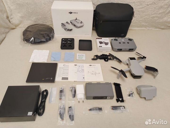 Квадрокоптер DJI Mini 2 Fly More combo