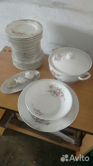 Фарфоровый новый столовый сервиз. Хайта