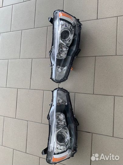 Фары Митсубиси Лансер 10 ксенон