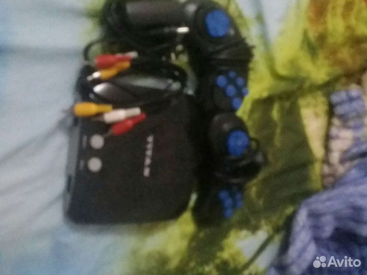 Игровая приставка titan бэушная