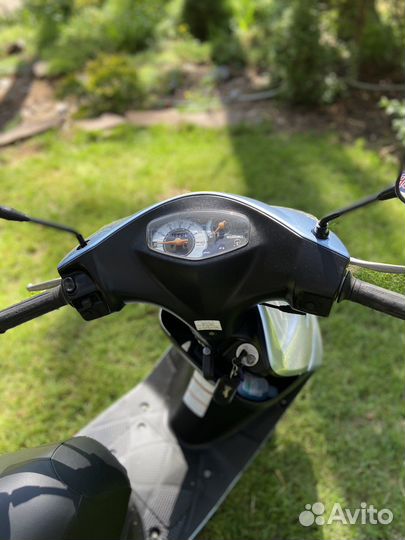 Продам мопед скутер