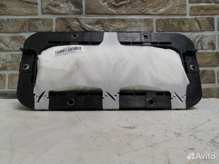 Подушка безопасности пассажирская (в торпедо) Volv