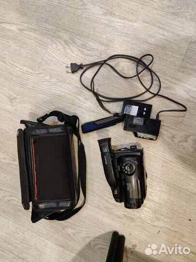 Видеокамера Sony Handycam Video 8