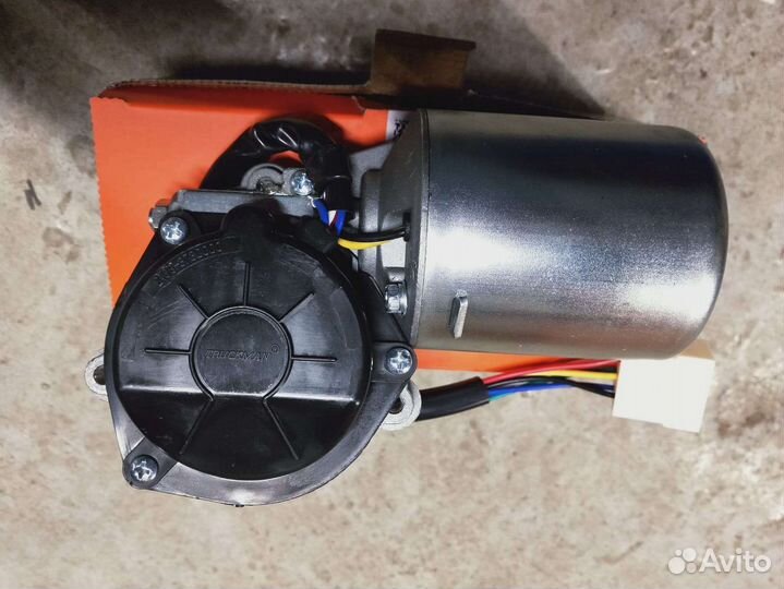 Стеклоочиститель(моторчик) с редуктором сл136