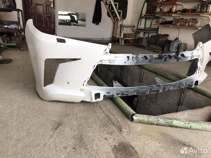 Бампер на lexus lx 570 передний