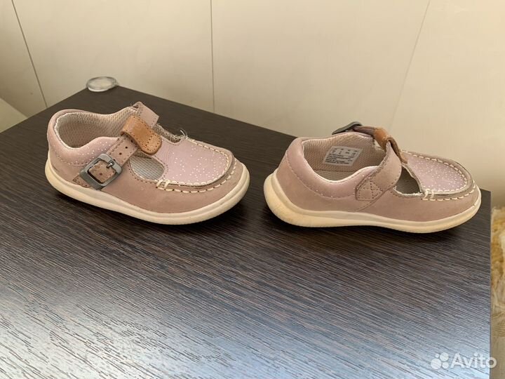 Сандалии для девочки Clarks 21