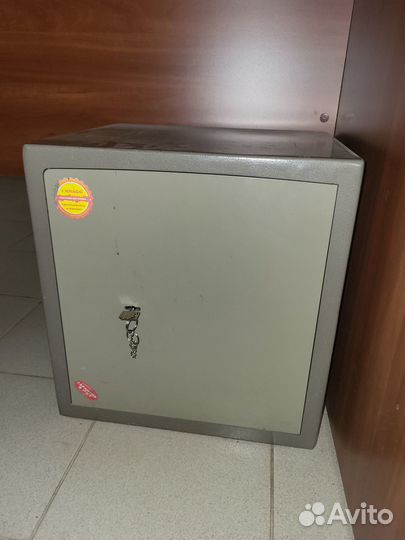 Сейф металлический бу