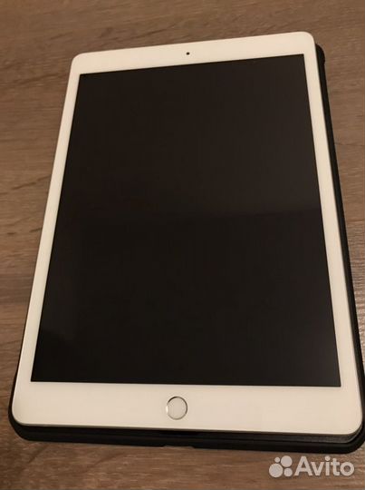 Apple iPad 7 (2019) 32 Gb Wi-Fi + 4G LTE (sim)