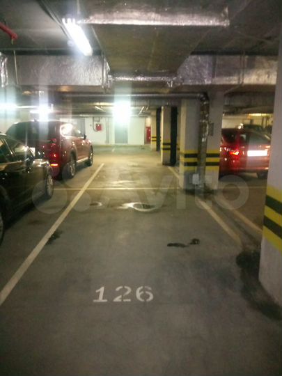 Машиноместо, 16 м²