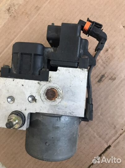 Блок ABS (насос) Хонда Аккорд 6(1057)