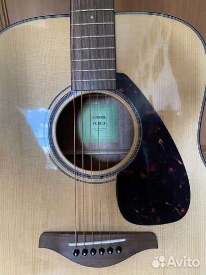 Акустическая гитара Yamaha fg800