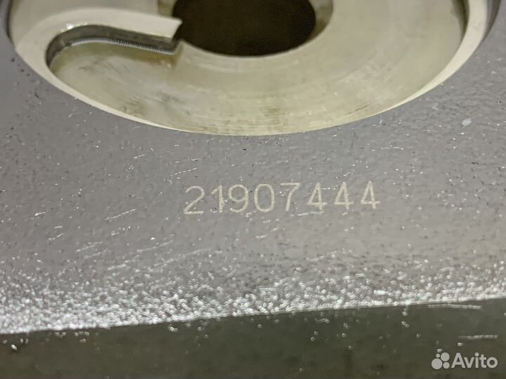 21907444 Поршень с шатуном Renault T, Volvo FM