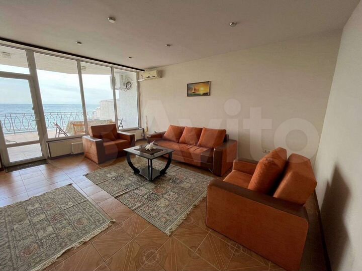 Дом 150 м² на участке 1 сот.