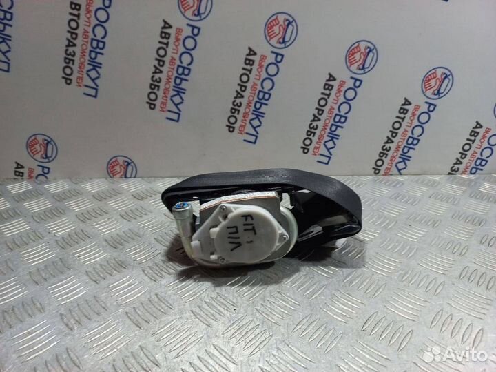 Ремень безопасности Honda Fit