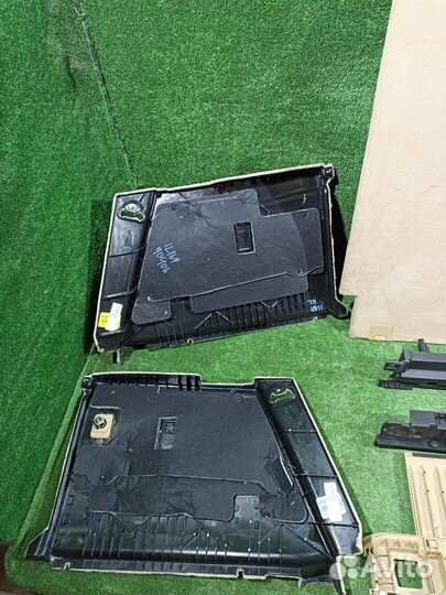 Обшивка багажника (комплект) Bmw X5 E70 N52B30AF