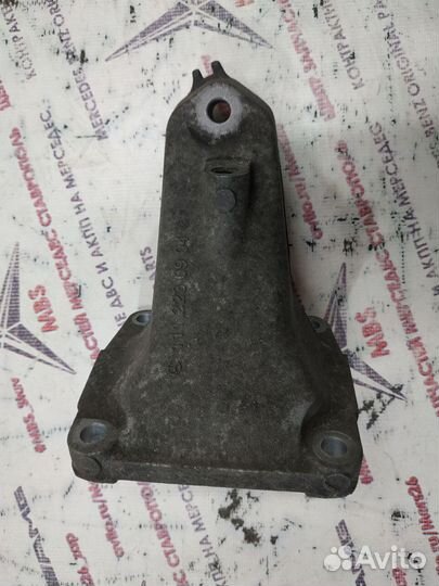 Лапа двигателя m111 Mercedes