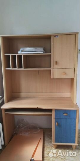 Компьютерный стол