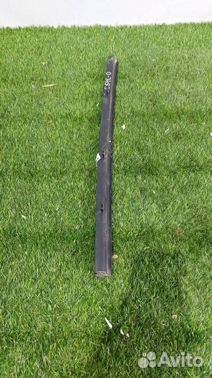 Молдинг двери задней левой Tesla Model S 2015