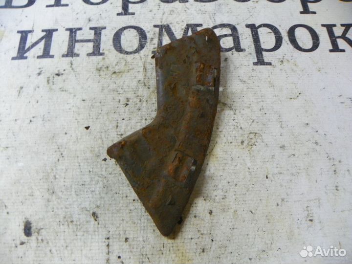 Кронштейн переднего бампера Hyundai ix35 2009-2013