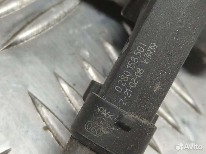 Топливная рампа Opel Corsa D 1.4 2008