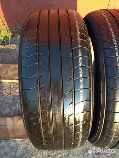 Yokohama dB Decibel E70N 215/55 R17 94V