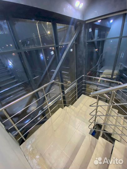 Ограждения, перила лестниц