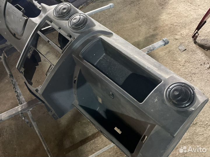 Торпедо renault logan 2006 LS0G